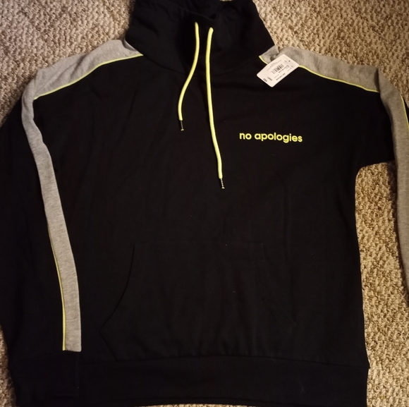 Juniors size large sweatshirt - Picture 2 of 2